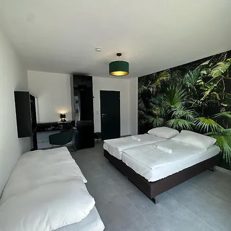 Easyliving دارمشتاد