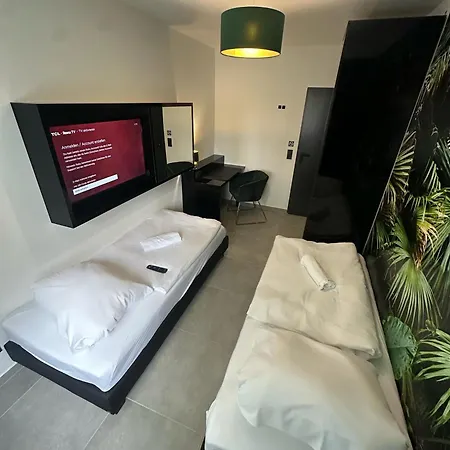 Easyliving دارمشتاد