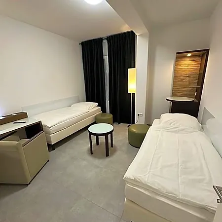 Easyliving Apart Otel *